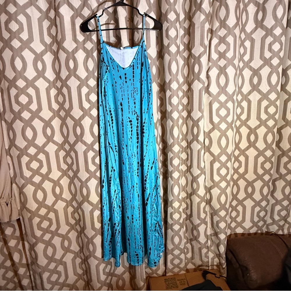 Blue Patterned Maxi Dress Size Large  0110